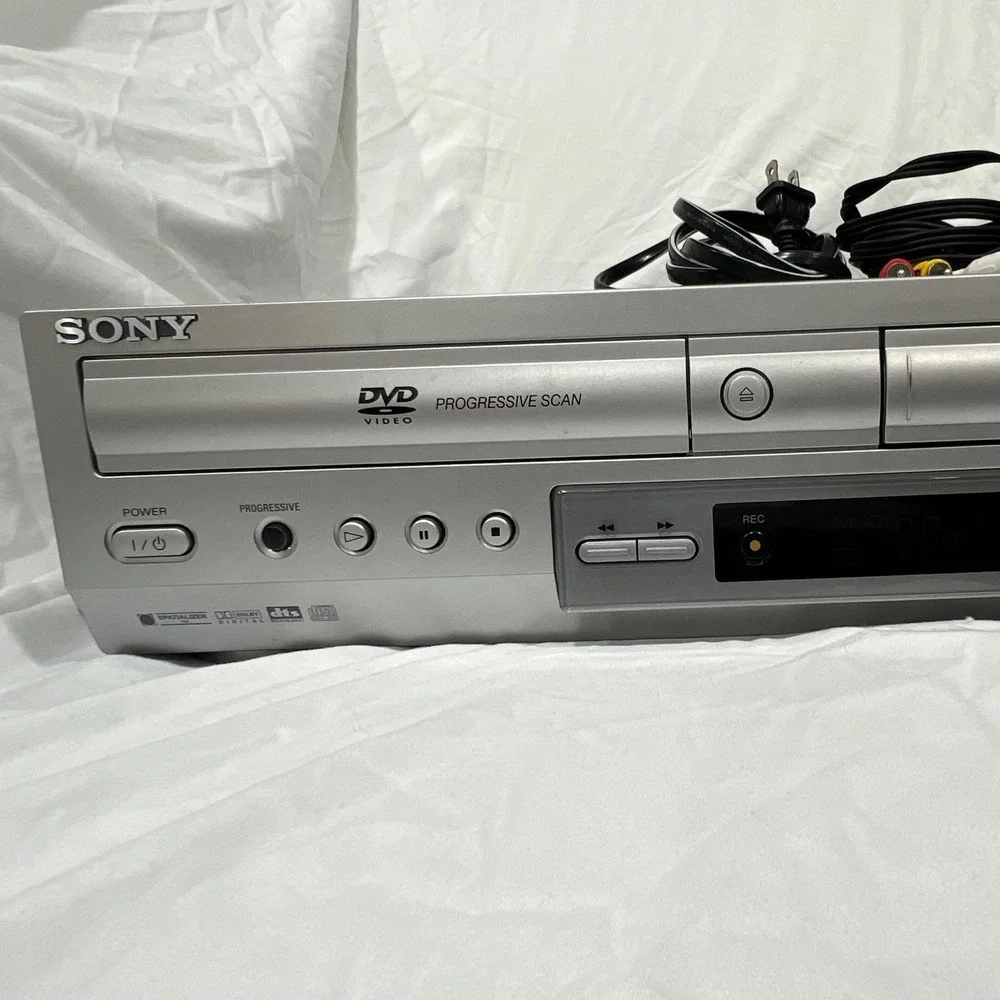 Sony SLV-D300P DVD Player VCR Player Combo Silver (No Remote) Tested Works